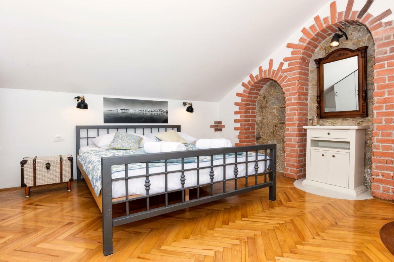 Old Split Apartment Buitenkant foto